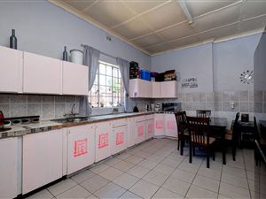 4 Bed House in West Village