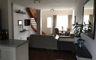 3 Bedroom Townhouse in Lyttelton Manor