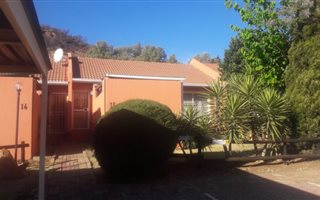 2 Bedroom Townhouse in Alan Manor