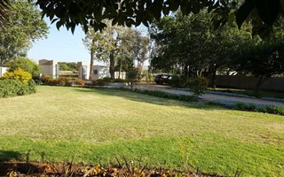 Commercial space in Strydfontein and surrounds