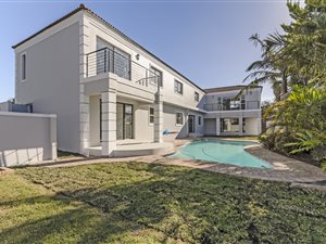 7 Bedroom House in Weybridge Park
