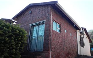 4 Bedroom House in Bombay Heights