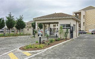 1 Bedroom Flat in Kraaifontein Central