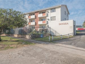 3 Bed Apartment in Humewood
