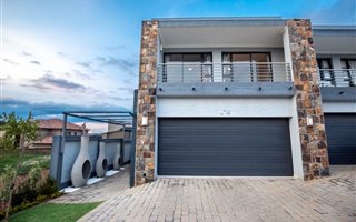 3 Bedroom House in Boardwalk