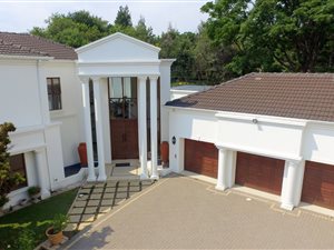 5 Bed House in Bryanston