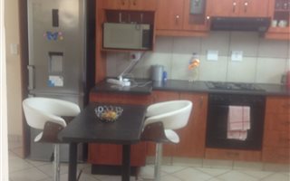 2 Bedroom Flat in Veld En Vlei
