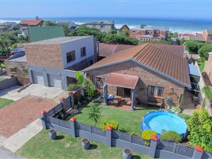 7 Bed House in Seaview