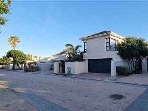 4 Bed House in Sunset Links