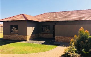 3 Bedroom House in Waterkloof