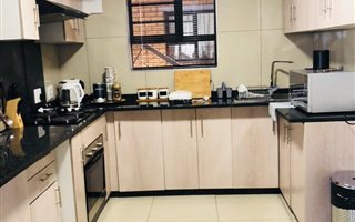 3 Bedroom Flat in Marlboro Gardens