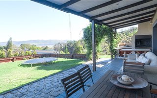 4 Bedroom House in Old Place