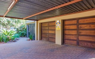 4 Bedroom House in Pierre van Ryneveld