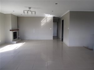 5 Bed House in Myburgh Park