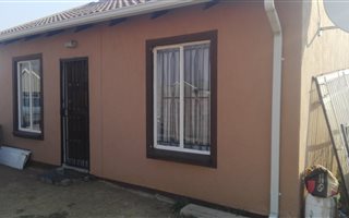 2 Bedroom House in Windmill Park