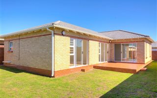 3 Bedroom Townhouse in Ben Kamma