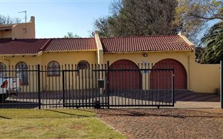 249 m² Commercial space in Wierda Park
