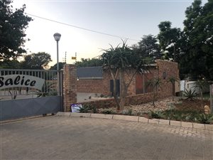 2 Bed Flat in Die Wilgers