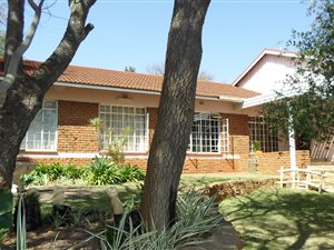 4 Bedroom House in Protea Park