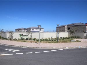 3 Bedroom House in Middelvlei Estate