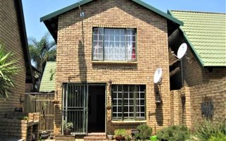 2 Bedroom Townhouse in Faerie Glen