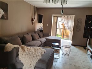 2 Bed Flat in Parkdene