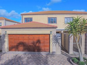 4 Bed Townhouse in Sherwood and surrounds