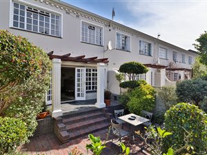 3 Bed Townhouse in Newlands