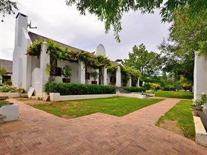 6 Bed House in La Concorde