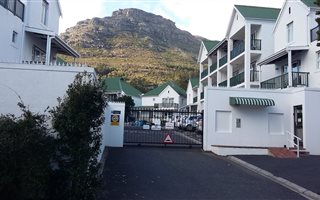 2 Bedroom Apartment in Hout Bay and surrounds