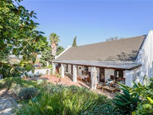 3 Bed House in Montclair