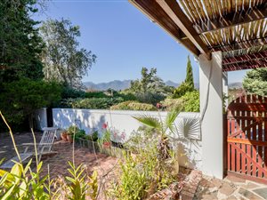 3 Bed House in Montclair