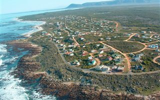 250 m² Commercial space in Pearly Beach