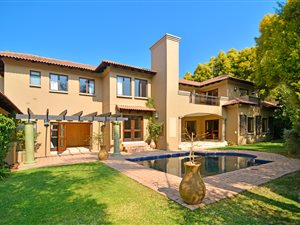5 Bed House in Dainfern Golf Estate
