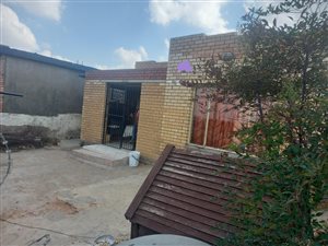 4 Bed House in Ivory Park
