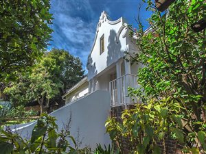 4 Bed House in Quellerina