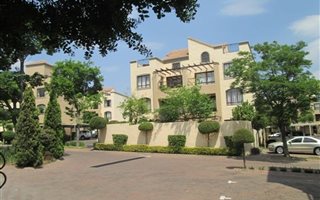 2 Bedroom Apartment in Lonehill
