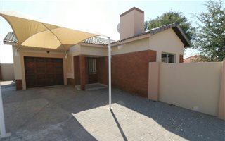 3 Bedroom House in Lephalale (Ellisras)