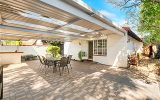 380 m² Commercial space in Rivonia