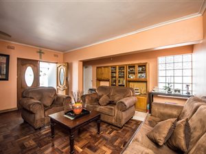4 Bed House in Sybrand Park