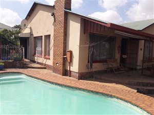 4 Bed House in Quellerie Park