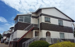 3 Bedroom Apartment in Bruma