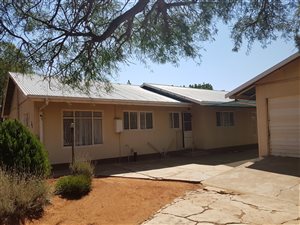 3 Bed House in Stella