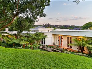 4 Bed House in Westcliff