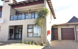 3 Bedroom Townhouse in Wavecrest