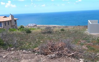 980 m² Land available in Village On Sea