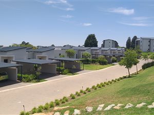 2 Bed Simplex in Jackal Creek Golf Estate