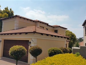 3 Bedroom Duplex in Willowbrook