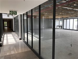574 m² Commercial space in Devon Park