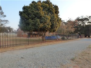 2.2 ha Farm in Benoni AH